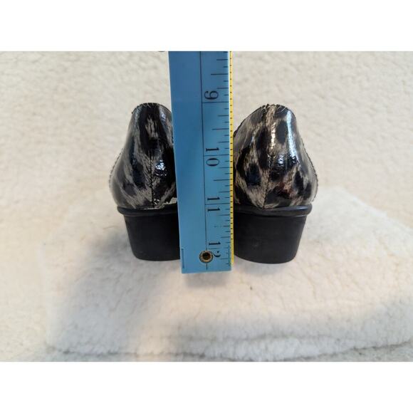 Anne Klein Black & Gray Animal Print Heeled Flats 6.5 - Picture 6 of 10